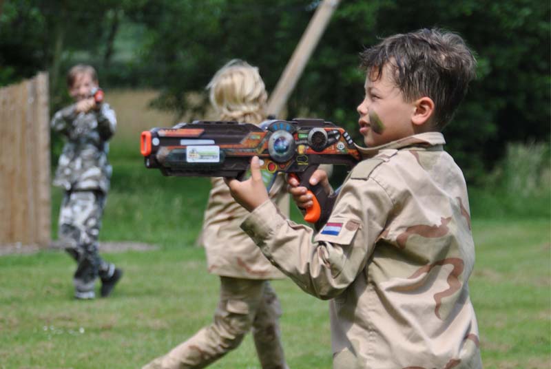 lasergame-jongeren-sfeer2